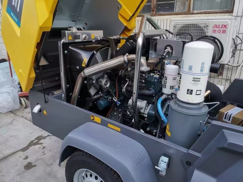 Atlas Copco XAS 400 details display