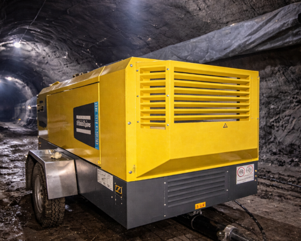 XRHS666 is currently working in a tunnel